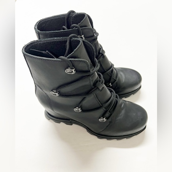 Sorel Womens Black Joan of Arctic III Wedge Lace Up Leather Boots Size 9.5 - Picture 5 of 9